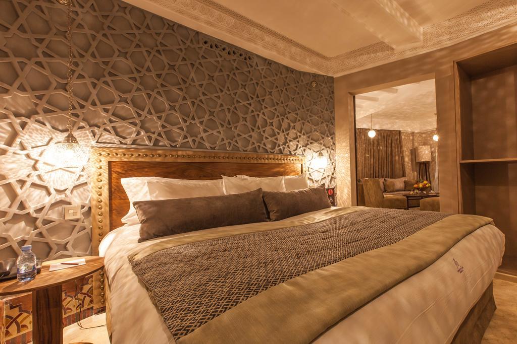 Hivernage Hotel & Spa Marrakesh Bagian luar foto A bedroom at the hotel