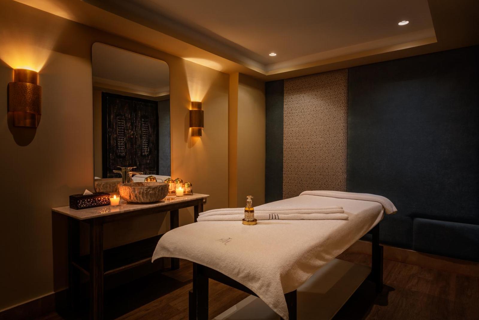 Hivernage Hotel & Spa Marrakesh Bagian luar foto A treatment room at the spa