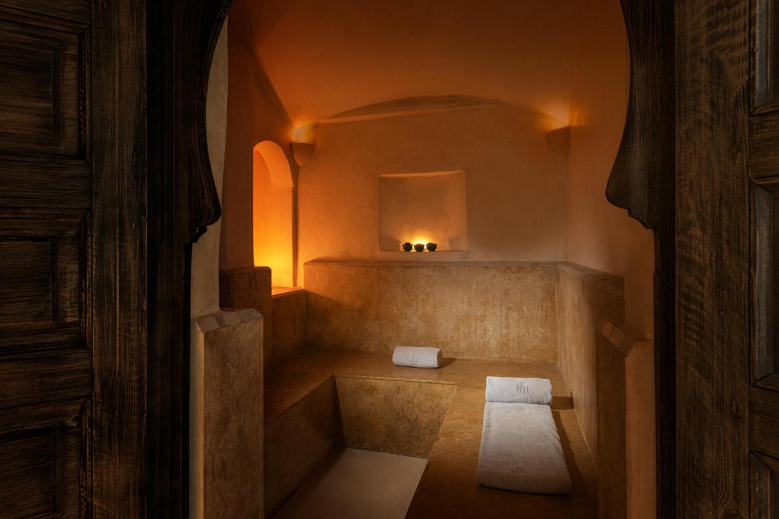 Hivernage Hotel & Spa Marrakesh Bagian luar foto A hammam in Morocco